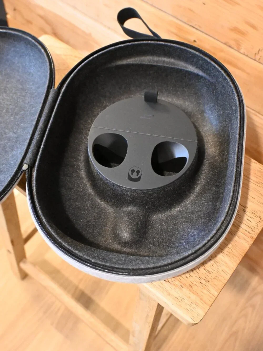 Meta Quest 3 / 3s VR Headset Hardshell Carrying Case